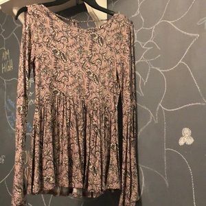 American Eagle Flowy Shirt